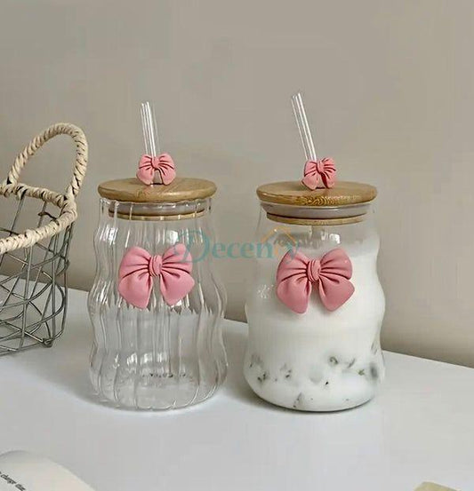 Bow Coffee Glass with Straw and Lid