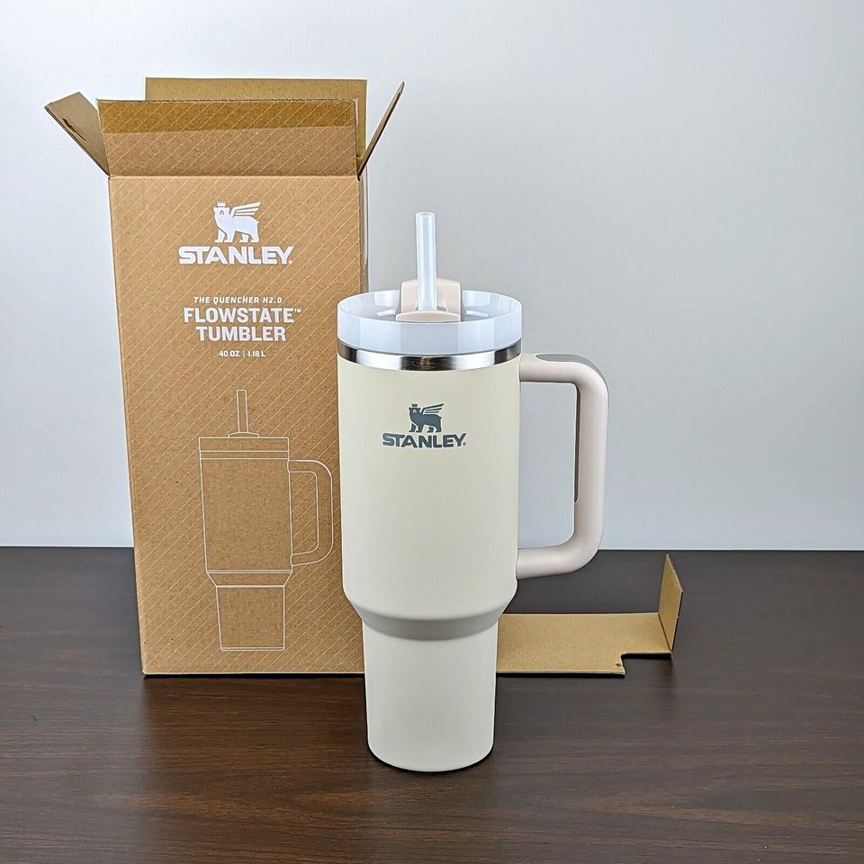 40 oz Stanley Quencher H2.0 Tumbler