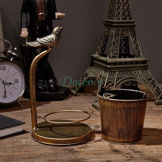 Retro Creative Wrought Iron Bird Claw Ashtray