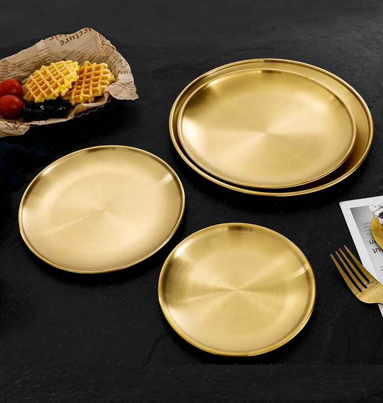 Royal Dine Round Golden Plate – Elegant Serving & Dining Tableware