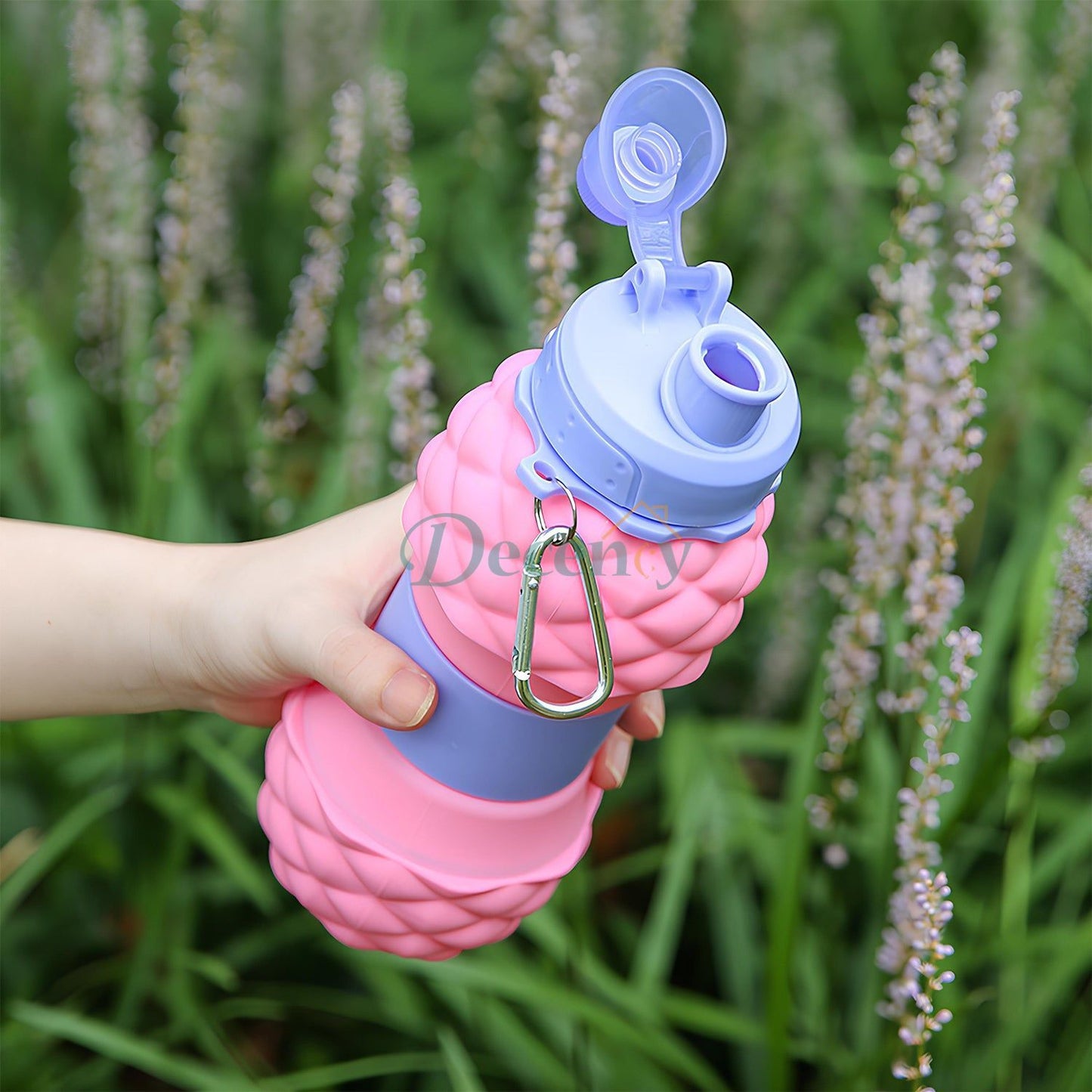 700ml Collapsible Silicone Water Bottle – Pineapple Design, Leak-Proof & Travel-Friendly