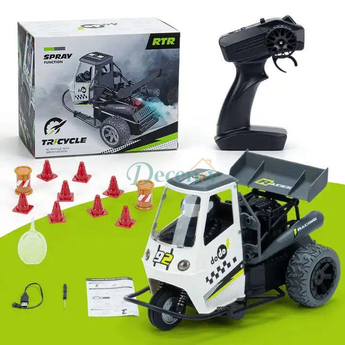 Three Wheel Spray Remote Control Drift Car