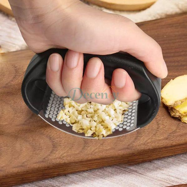 Garlic crusher - Decency