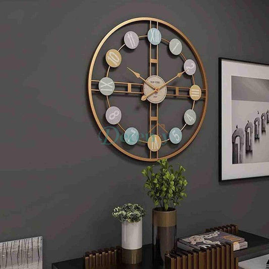 Elegant Nordic Wall Clock – Modern Metal Art Timepiece