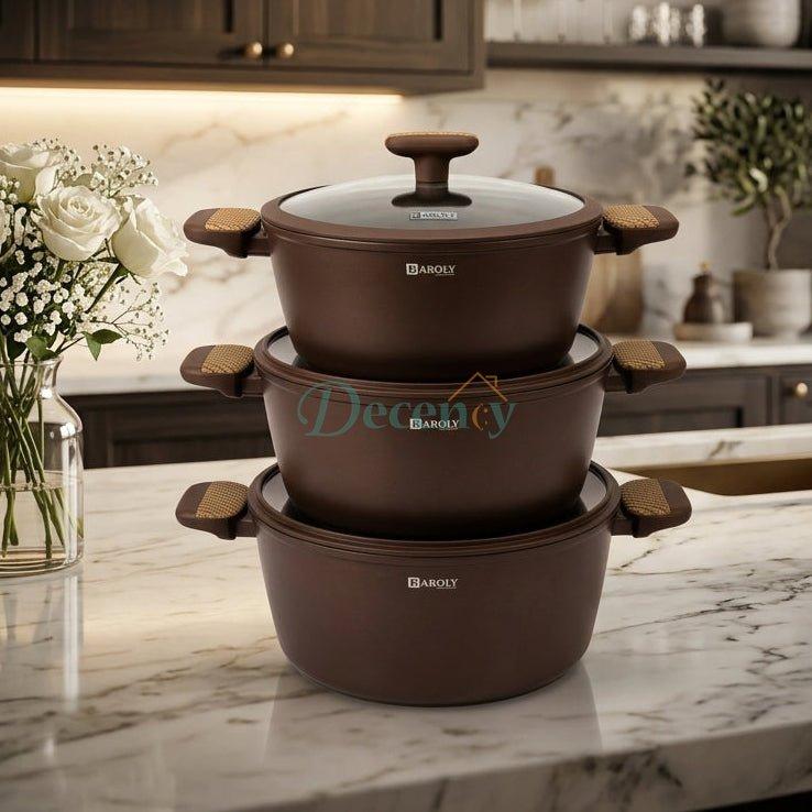 Baroly insulated hotpot casserole for keeping food warm in Pakistan