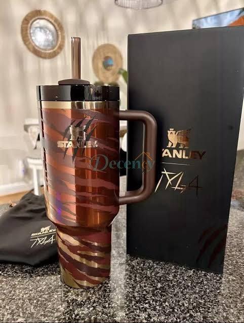 Stanley x Tyla Tiger 40oz Limited Edition Quencher H2.0 Flowstate Tumbler