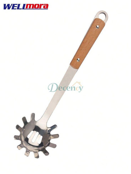 Stainless steel Woden Handel nudel spoon.