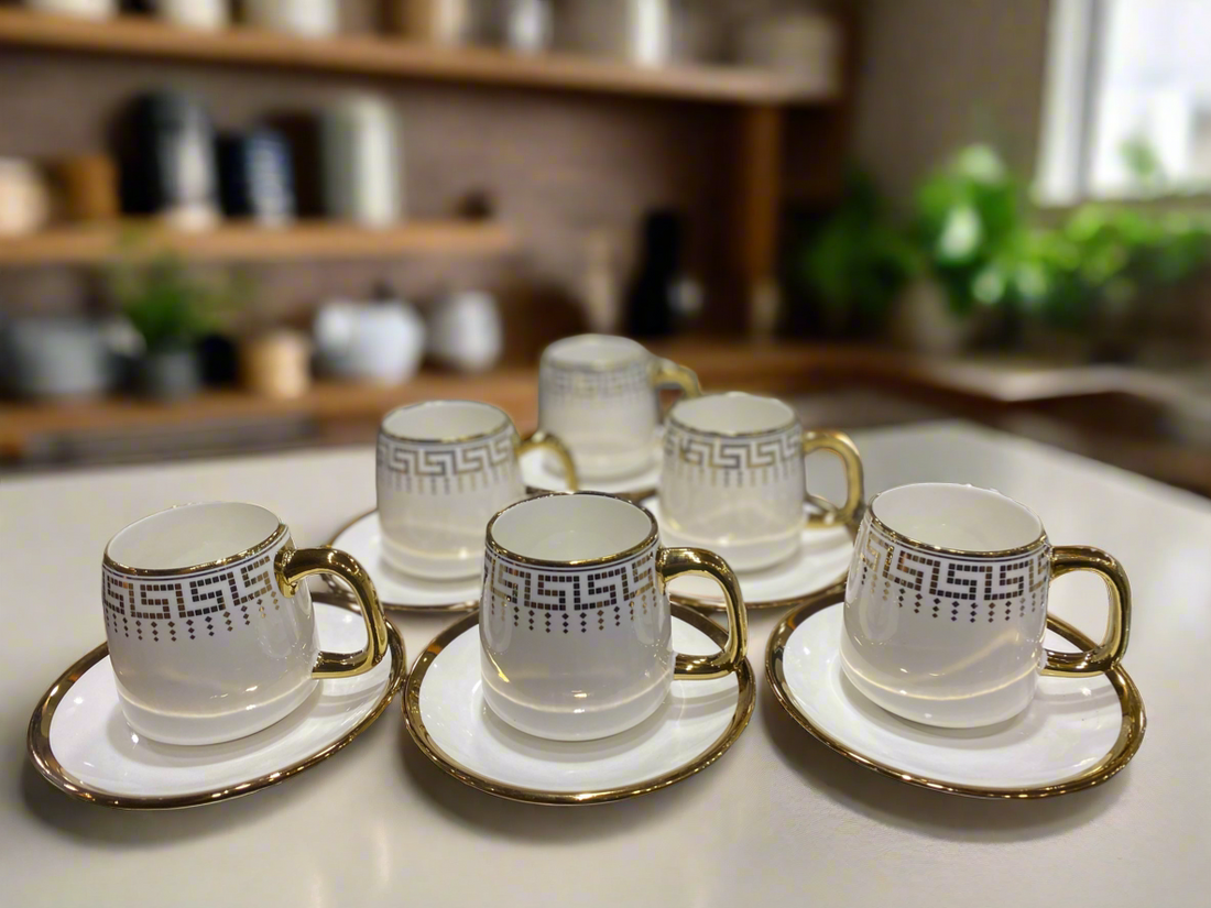 Luxury 12 pc Mugs and Saucer set