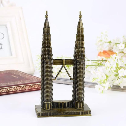Luxury Petronas Twin Towers Metal Landmark Showpiece