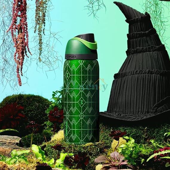 Owala FreeSip® Water Bottle - 32oz | Wicked -Elphaba