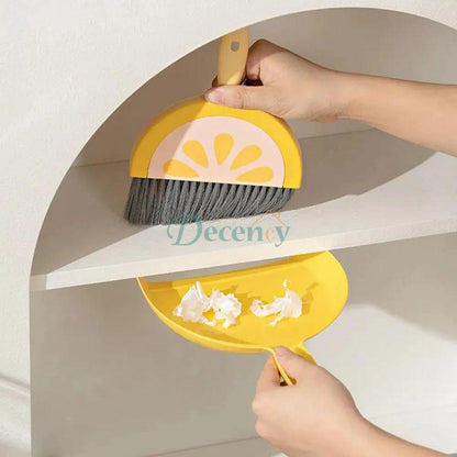 Mini Desktop Broom & Dustpan Set – Funny Fruit Pattern