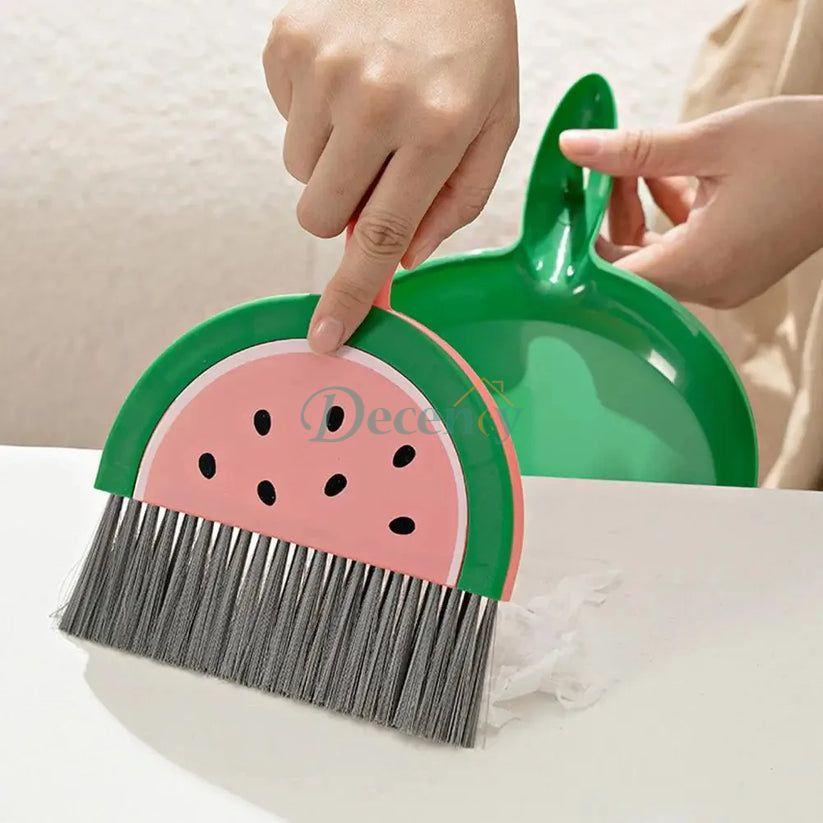 Mini Desktop Broom & Dustpan Set – Funny Fruit Pattern