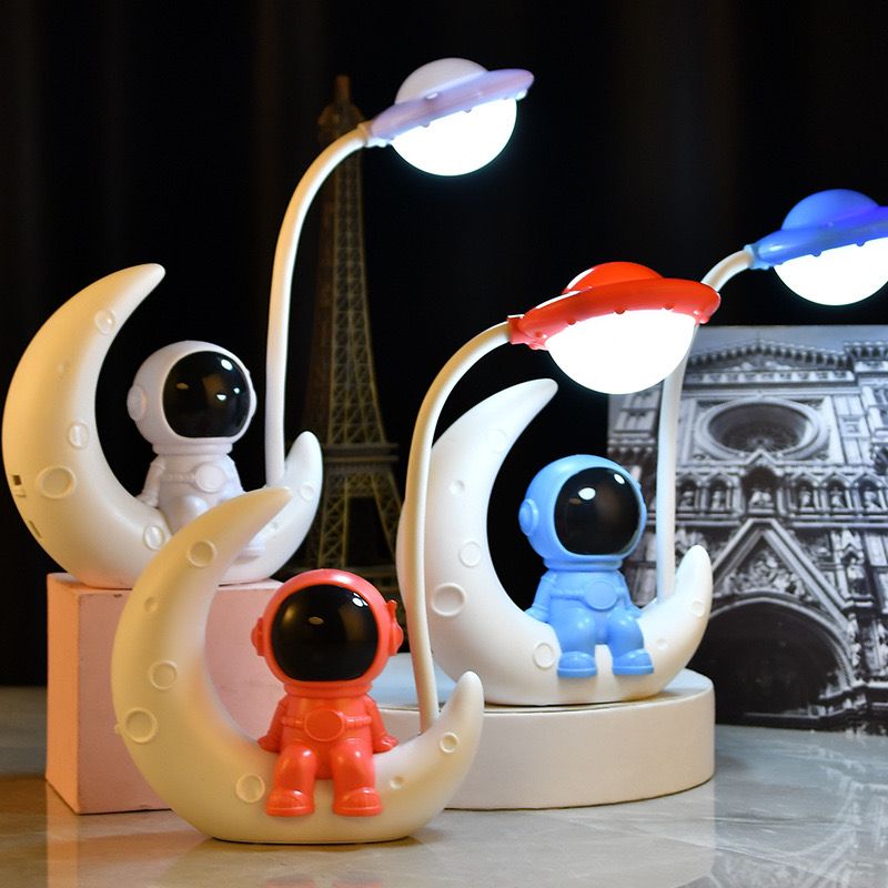 Spaceman LED Desk Light