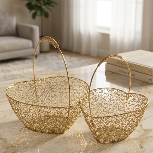 Luxury 2 pcs golden heart shape wire basket set on marble table
